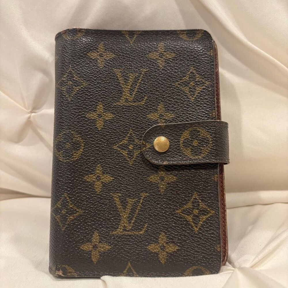 Vintage Louis Vuitton Classic Monogram Porte Papier Zip Bifold Wallet & Insert